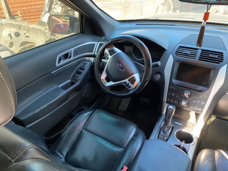 Ford Explorer 2013 XLT Motor 2.0, 4 cilindros, ecoboost, súper económico.