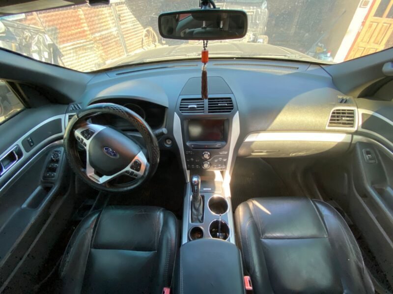 Ford Explorer 2013 XLT Motor 2.0, 4 cilindros, ecoboost, súper económico.