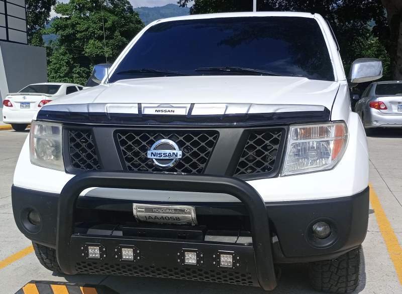 2011 Nissan Frontier 4x4 Doble Cabina El Progreso Yoro