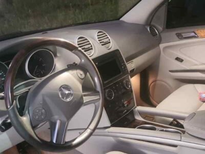 2011 Mercedes-Benz ML350 3.5/V6 Lujo y Confort - Financiamiento Disponible