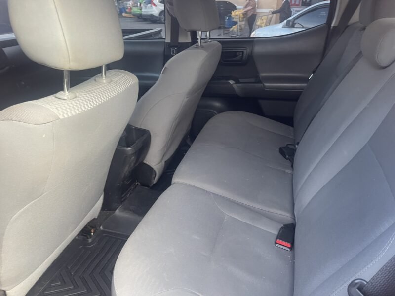 En Venta 2018 Toyota Tacoma Doble Cabina 2.7/4-Cil – Recién Ingresada