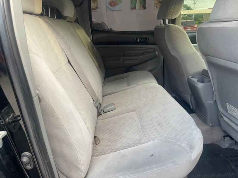 En Venta-Toyota Tacoma 2009 Doble Cabina 4x2 V6-Financiamiento Disponible
