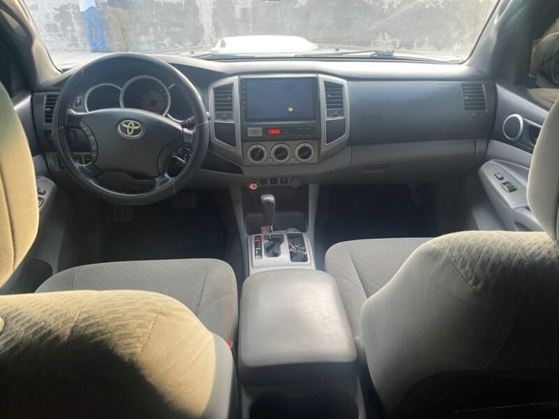 En Venta-Toyota Tacoma 2009 Doble Cabina 4x2 V6-Financiamiento Disponible