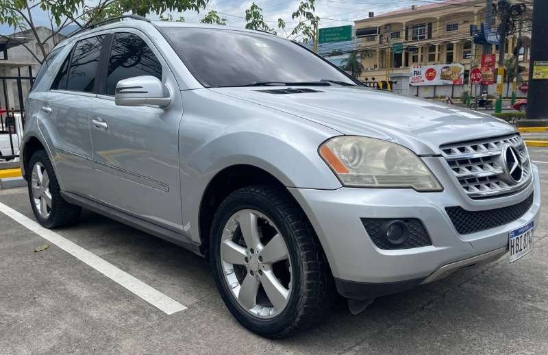 Disponible-Mercedes-Benz 2011 ML350 ***Vendido***