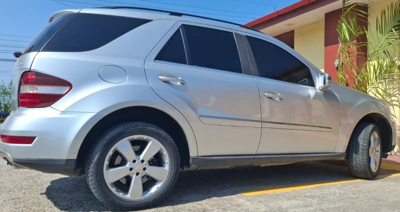 Disponible-Mercedes-Benz 2011 ML350 ***Vendido***