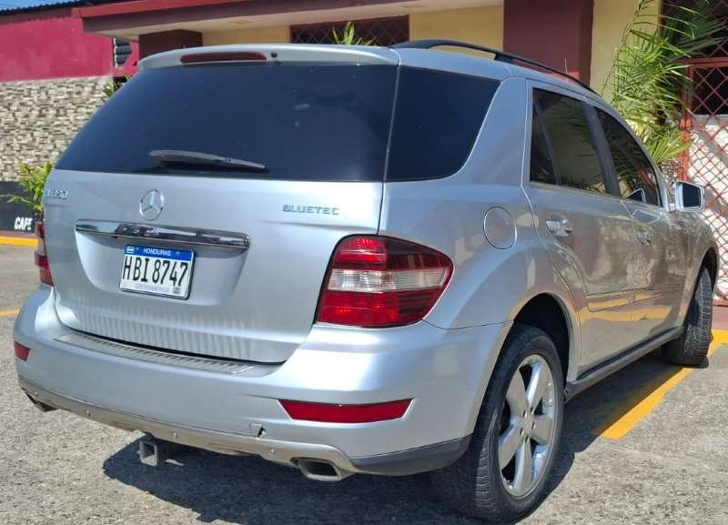 Disponible-Mercedes-Benz 2011 ML350 ***Vendido***