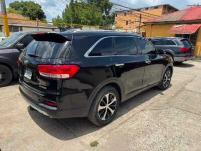 KIA Sorento 2017 4x4 2.0 en Venta | Financiamiento Disponible