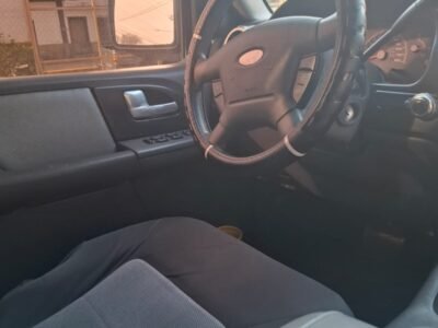 🚘 FORD EXPEDITION 2003 ⚙️ Automático 🤑 Precio: L.75,000